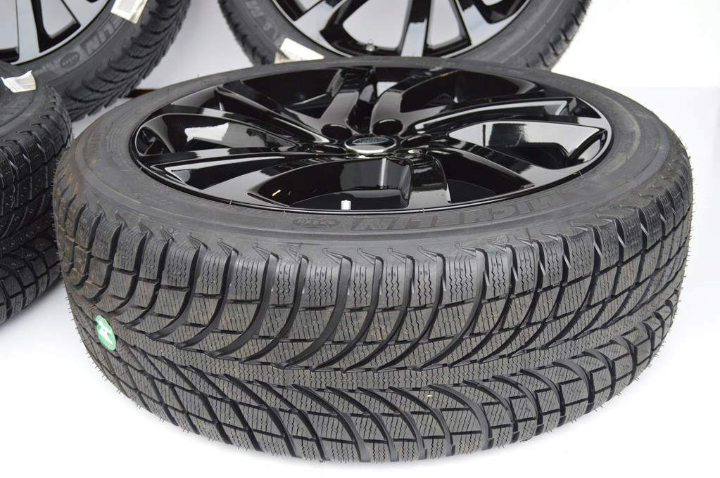 ruedas llantas neumaticos discovery 5 sport 245/45/20 invierno