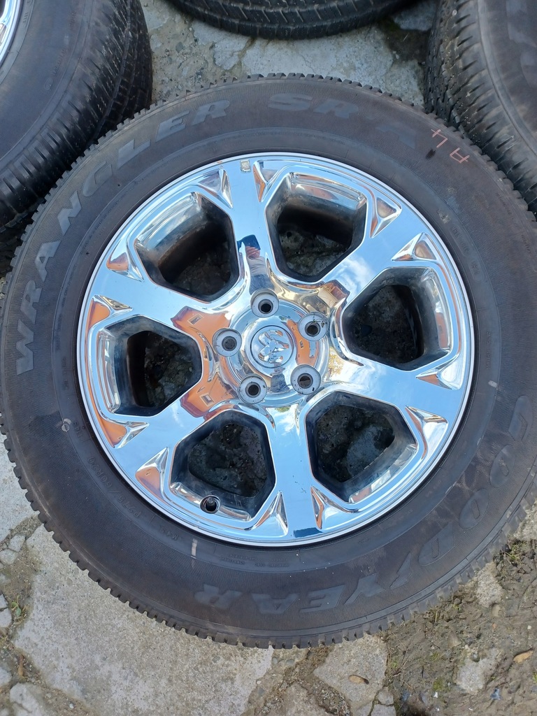 dodge ram llantas neumaticos 20''