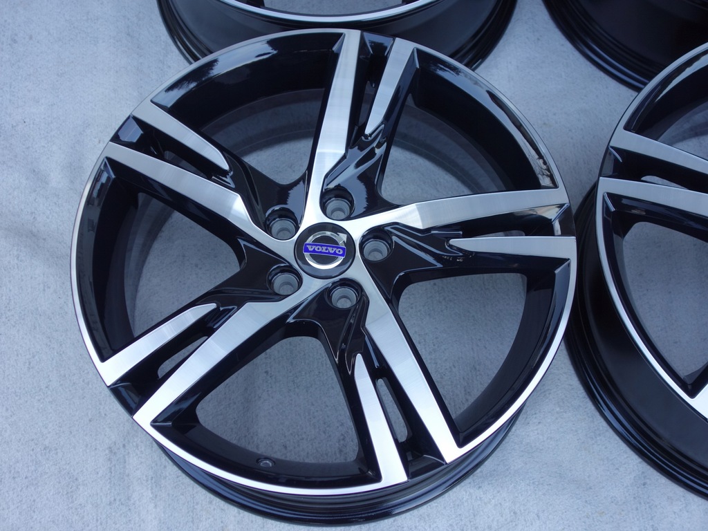 llantas volvo xc60 xc40 v60 s60 r-designe 19''