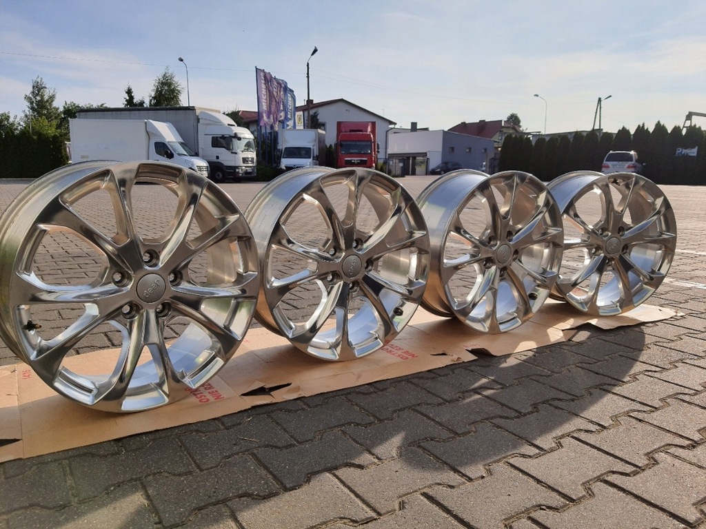 llantas  llanta de aluminio  org jeep grand cherokee wk2 20' summit