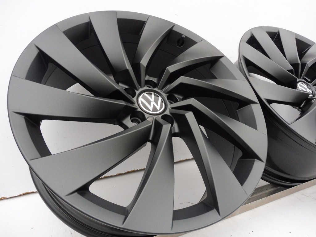 llantas vw arteon 3g8601025d