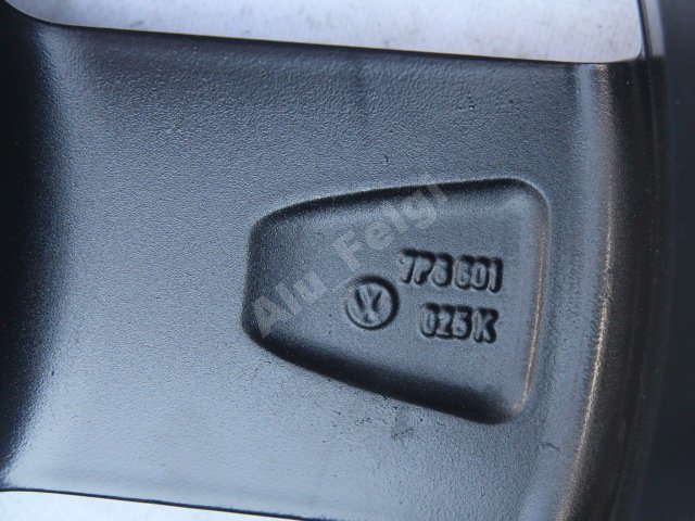 original vw touareg audi 19  pulgadas 7p6601025k (2v9)