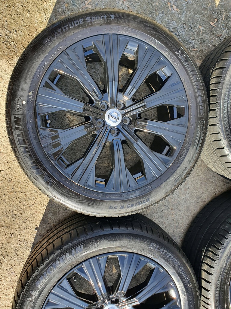 volvo llantas 275/45/20  pulgadas xc90 xc60 20  pulgadas
