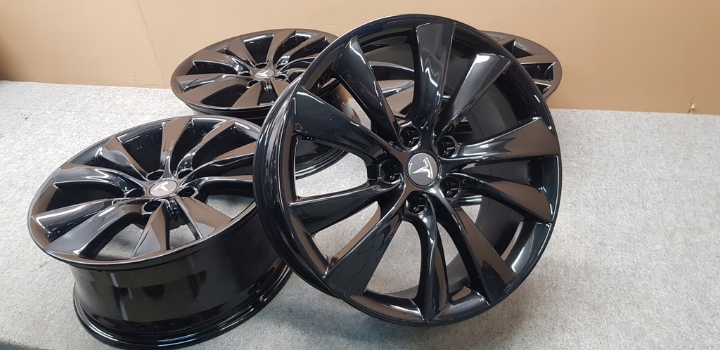lote llantas tesla model x cyclone 19'' 8,5jx19
