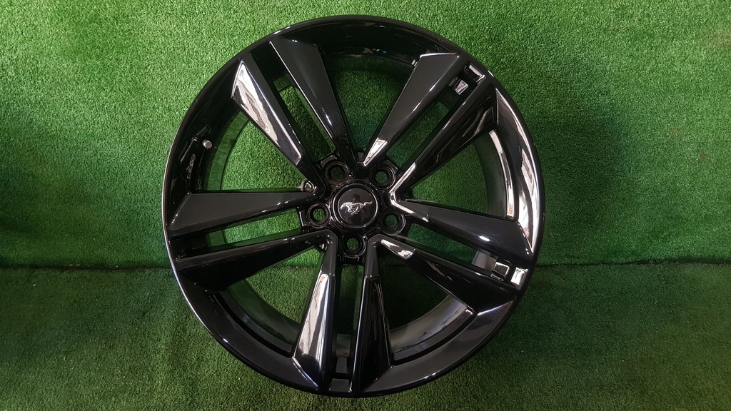 llantas  llanta de aluminio  ford mustang 9x19et45 5x114,3 black org.