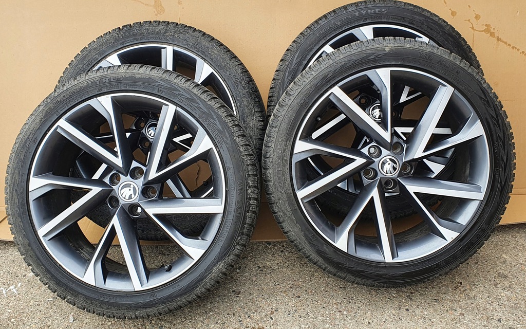 llantas de aluminio neumáticos 235/45/20 kodiaq invierno compl.