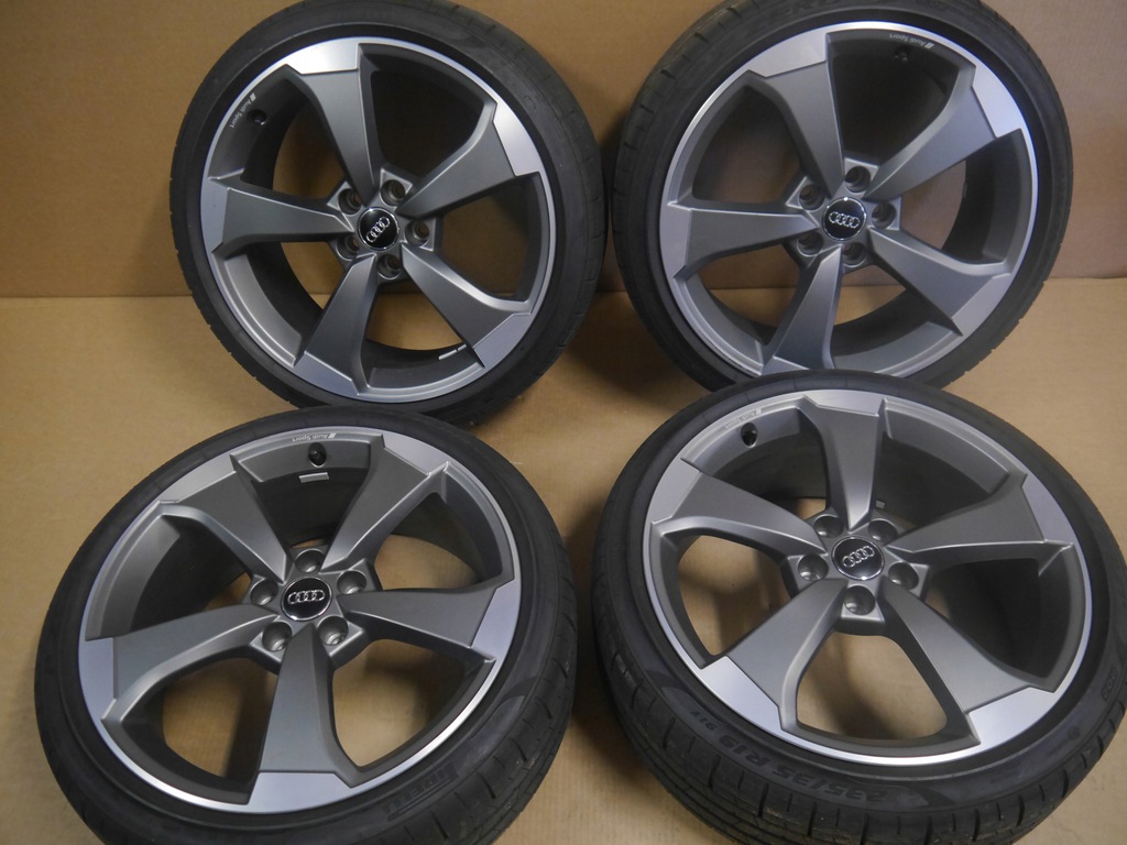 audi, a3 rs3 8v ruedas llantas pirelli 235/35/19