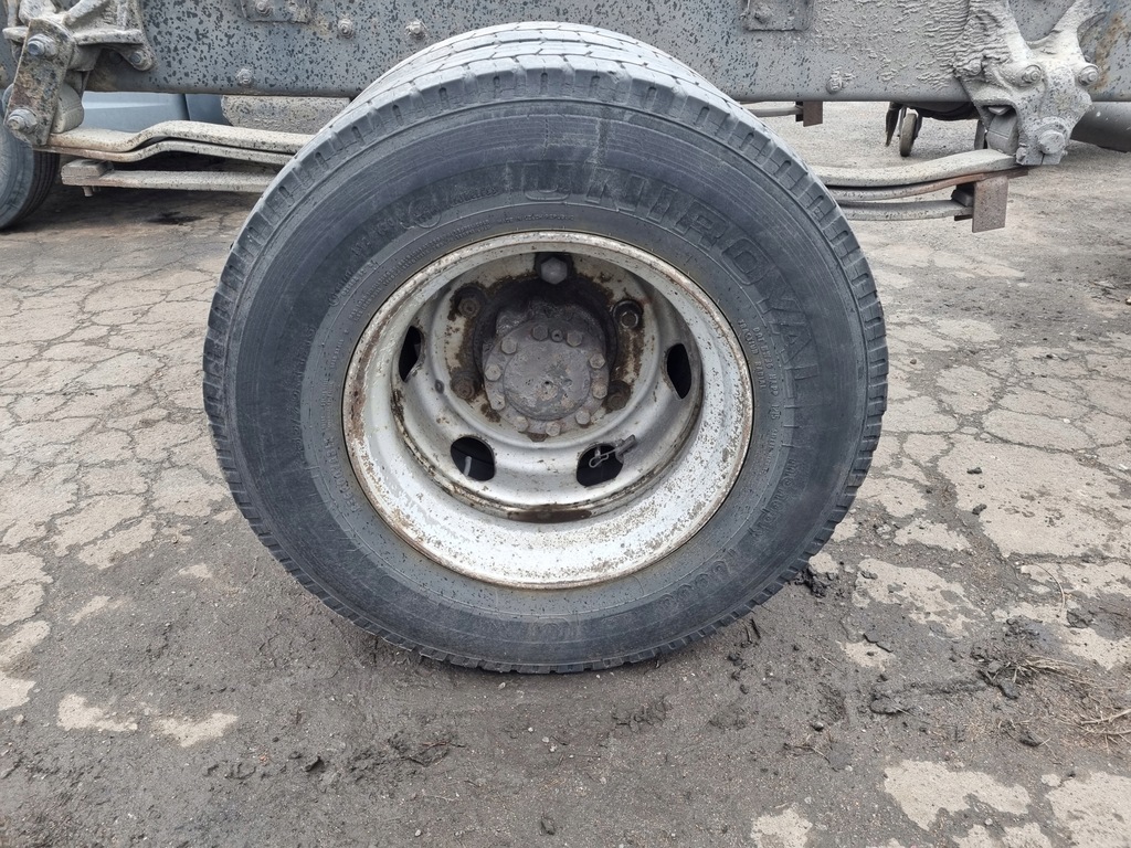 ruedas llanta llantas neumatico neumáticos midlum 235/75 r17,5''