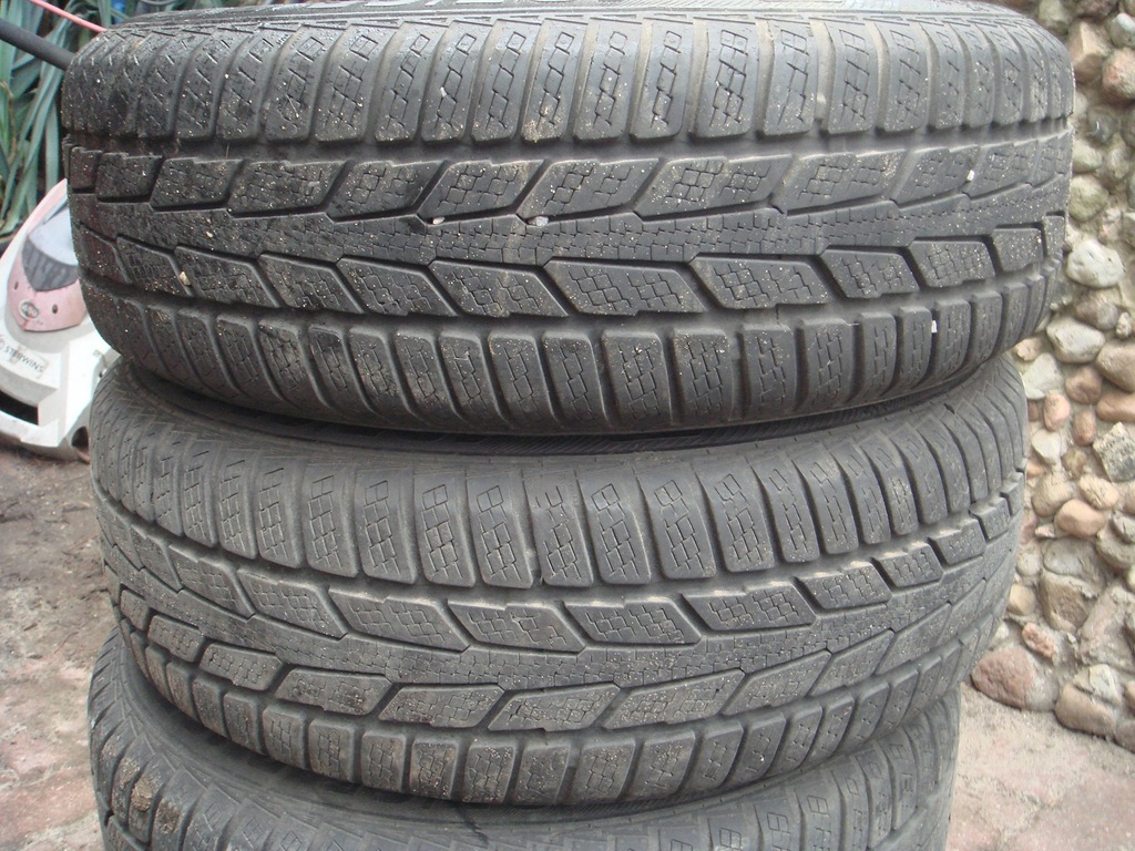 4 ruedas semperit speed -grip 195/65/15t ford 5x112