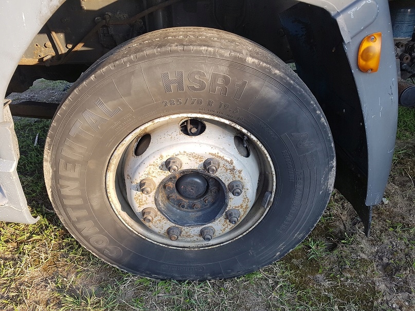 ruedas rueda llanta neumatico continental 285/70 r. 19,5