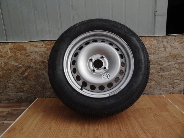 dacia sandero ii 2019 lift- llanta con neumatico 185/65r15