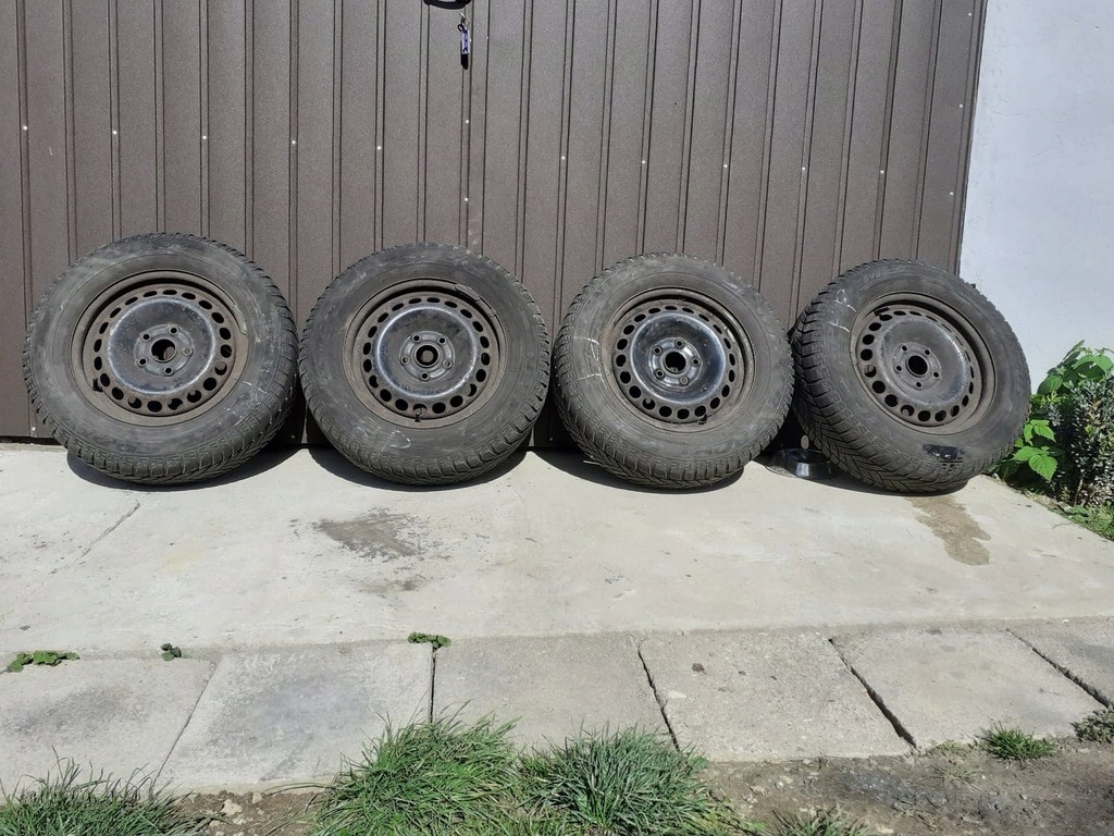 neumáticos con llantaami r15