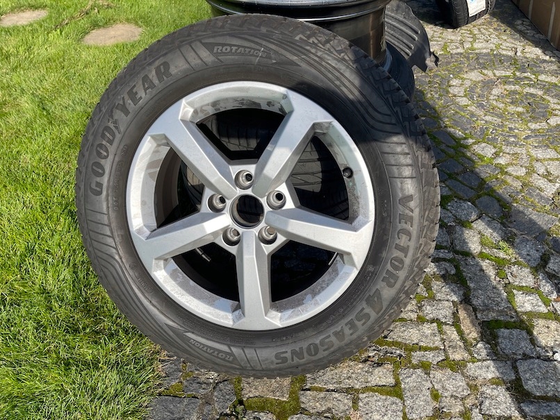 audi, q2 81a 6,5jx16 llanta aluminio neumatico 215/60