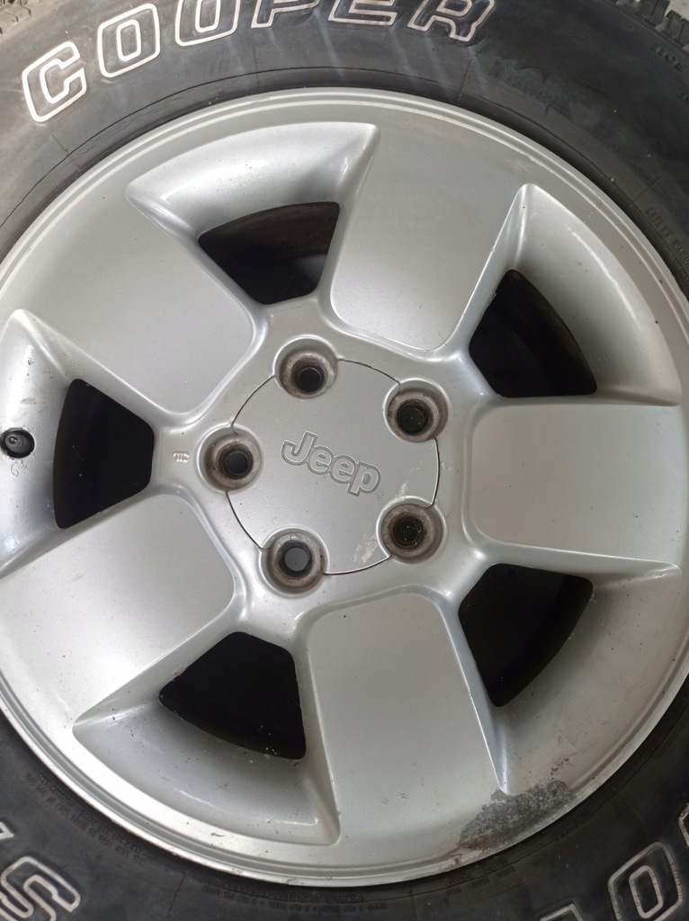 jeep grand cherokee. wj rueda repuesto