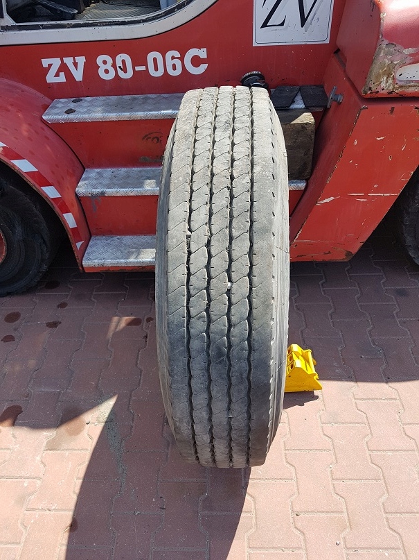rueda + llanta neumatico kormoran 11.00 r. 20