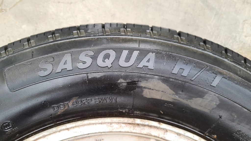 rueda repuesto jeep cherokee. liberty kj 235/65r17