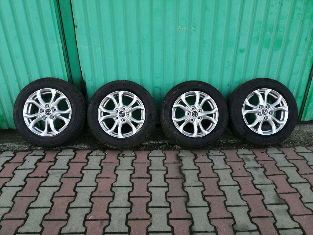 ruedas mazdy yokohama avids34  215/60r16 94h