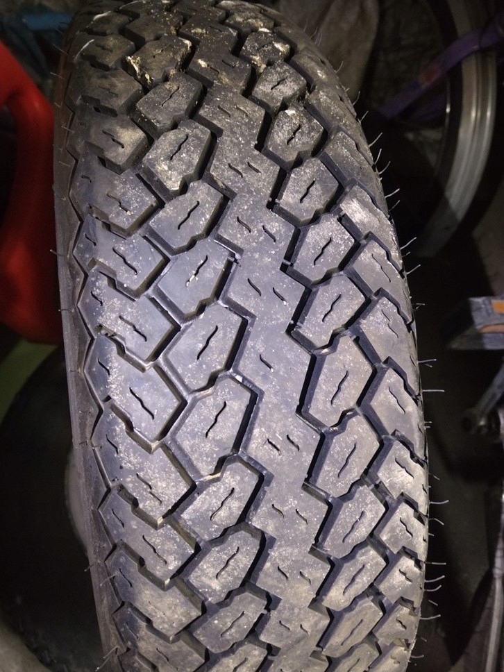 ruedas llantas con neumatico stomil 165 sr13 - 2 unidades