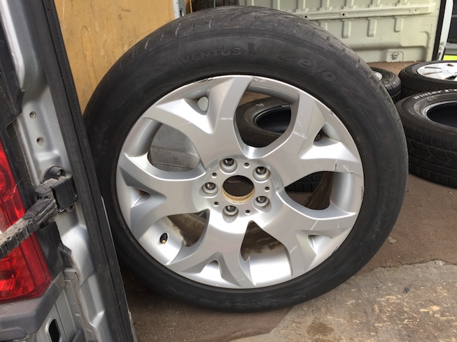 bmw, x3 f25 llanta aluminio neumatico 8jx18 235/50/18