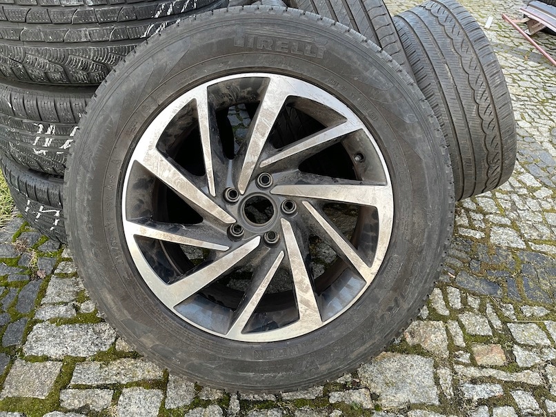 vw, tiguan 5na 7jx17 llanta aluminio neumatico 215/65