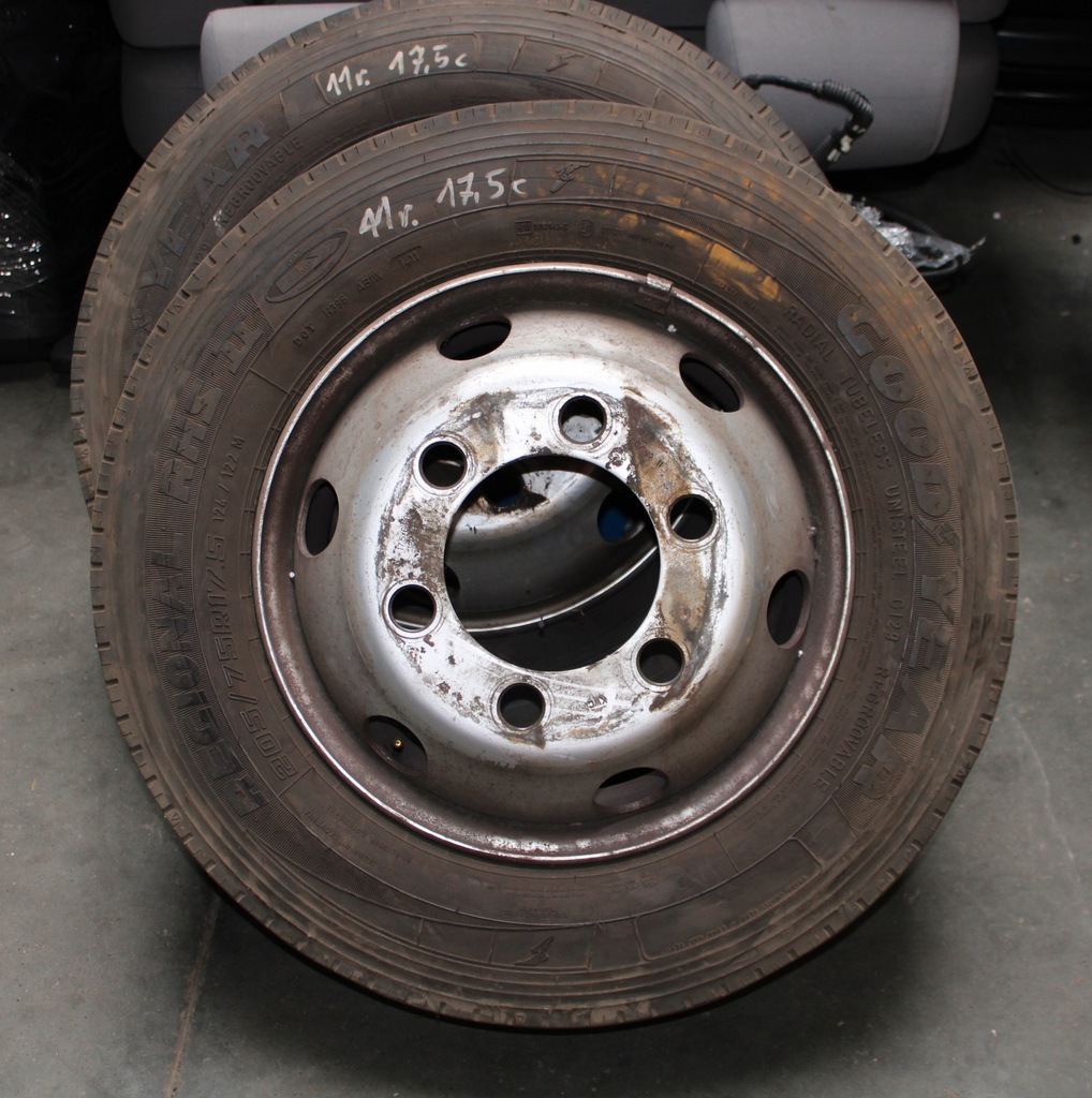 mitsubishi canter fuso rueda 17.5 205/75r goodyear
