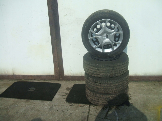 jumpy expert proace ruedas llanta neumatico 225/55/17
