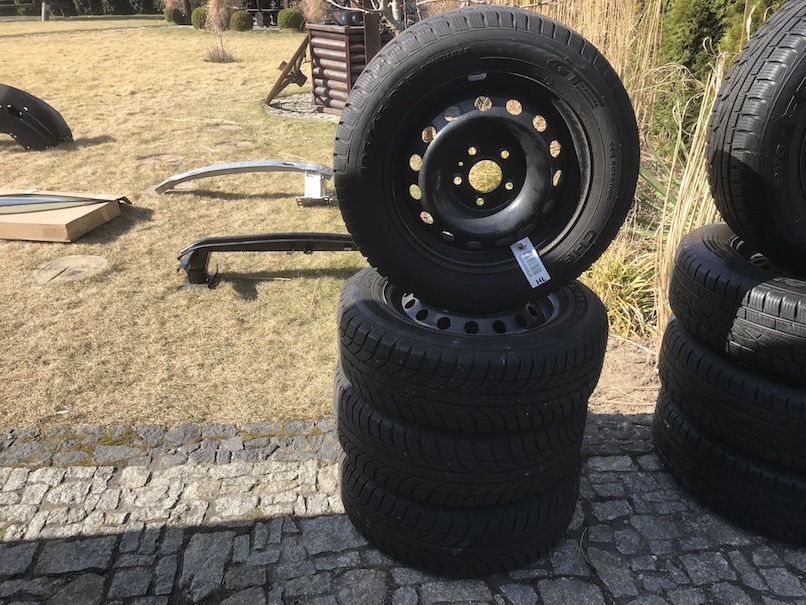 kia, venga 4x llanta neumatico champiro 195/65/15