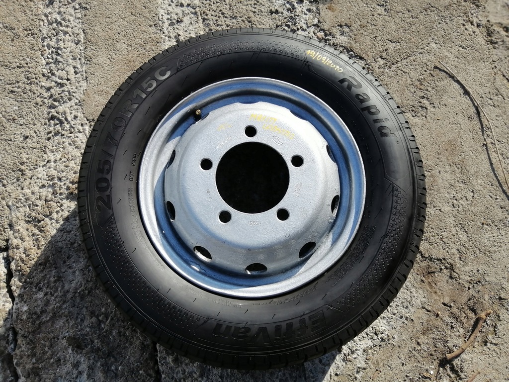 rueda 15' cabstar, maxity 205/70 r15c