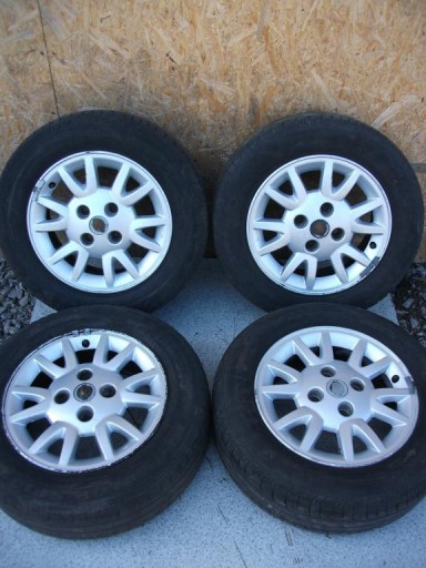 primera p11 n16 llantas de aluminio 15'+neumaticos 4x114.3
