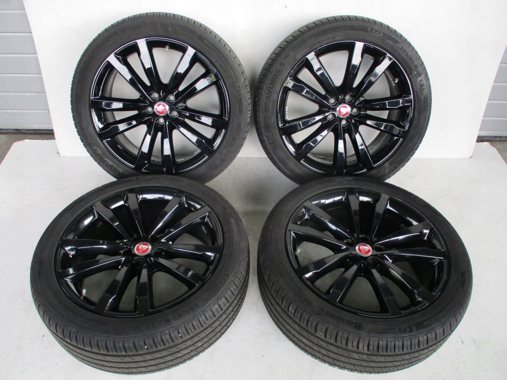 ruedas llantas neumáticos jaguar e pace r20 barum