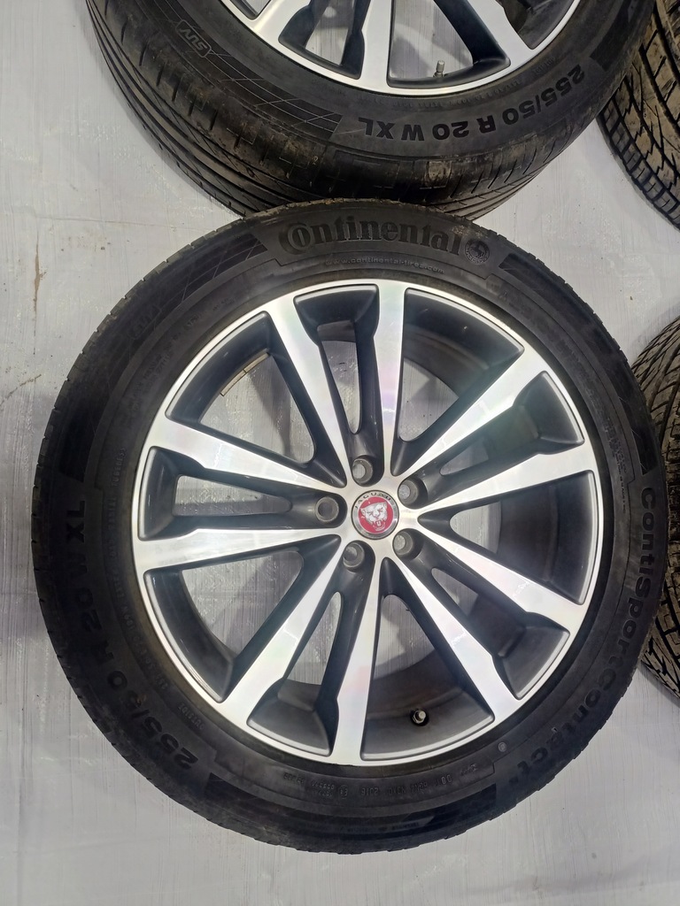 ruedas llantas de aluminio neumáticos jaguar f-pace 20"
