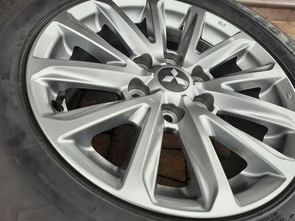 llantas con neumaticos mitsubishi pajero, 17', invierno