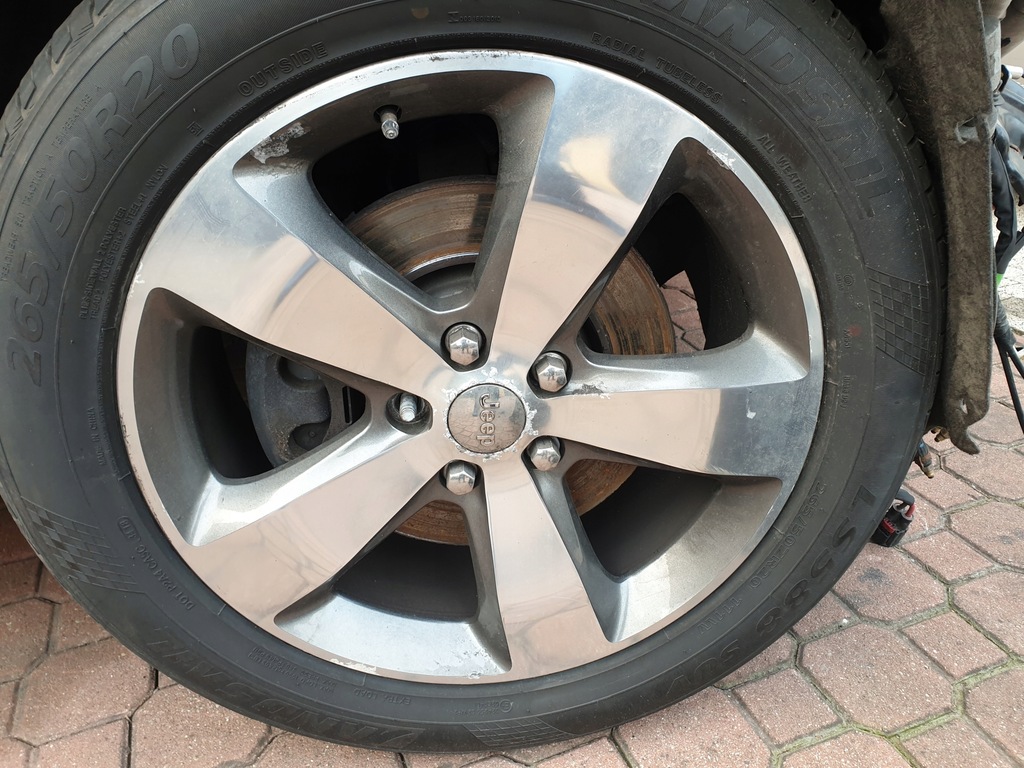 llantas 20" con neumaticos jeep grand cherokee. wk 2